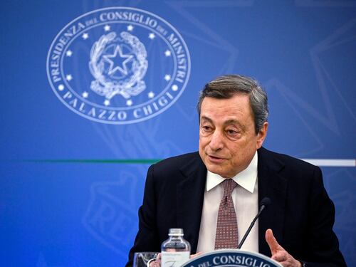 Draghi alle Camere ammonisce la Cina. "Non aiuti Mosca. Putin senza scuse: invade come Hitler"