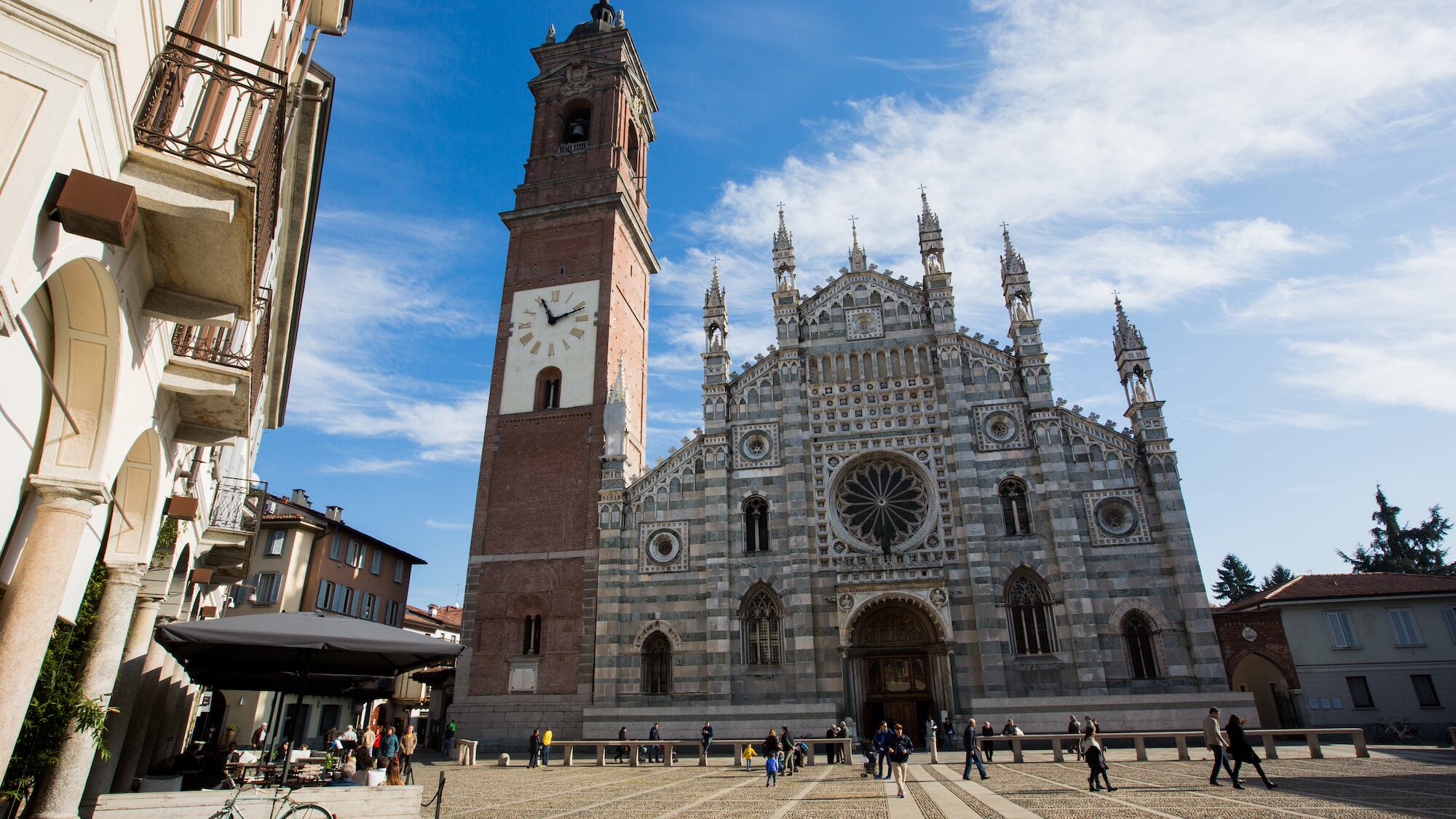 Il Duomo e la Cappella, la Villa Reale e i giardini. Gioielli di una storia secolare da scoprire