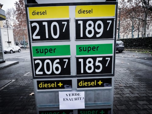 "Si ai cartelli col prezzo dei carburanti": il Consiglio di Stato dà ragione al governo