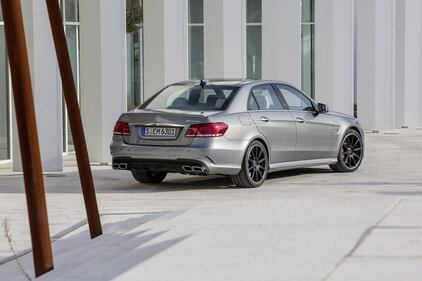 Mercedes E 63 AMG 16
