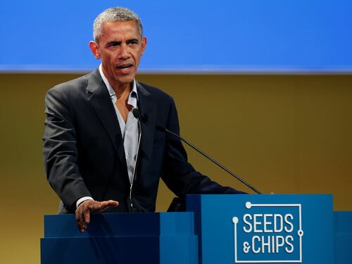 Dall'immigrazione al clima: Obama fa l'attivista anti Trump