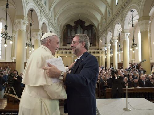 Storica visita del Papa nel tempio valdese di Torino