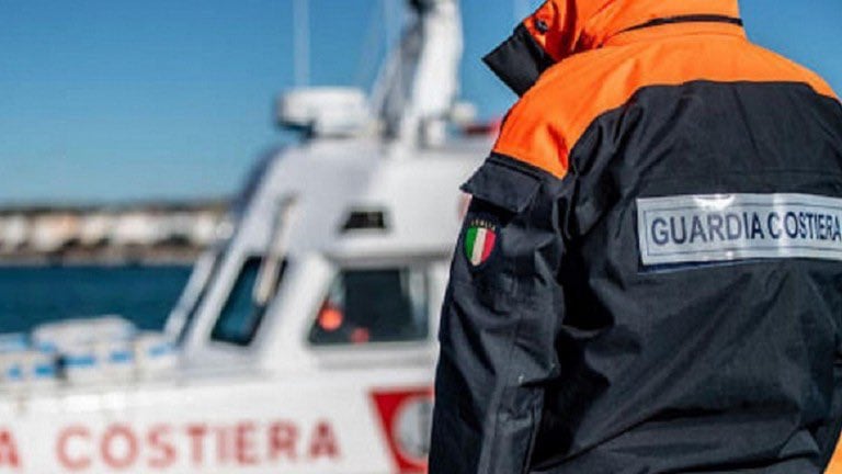 Pescara, 12enne annega davanti allo stabilimento balneare