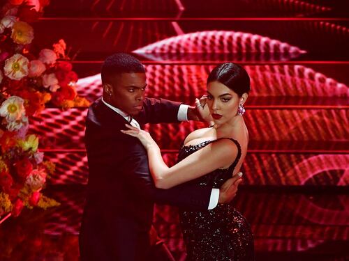 Sanremo, il tango di Georgina Rodriguez incanta l'Ariston: "Me l'ha insegnato Cristiano"