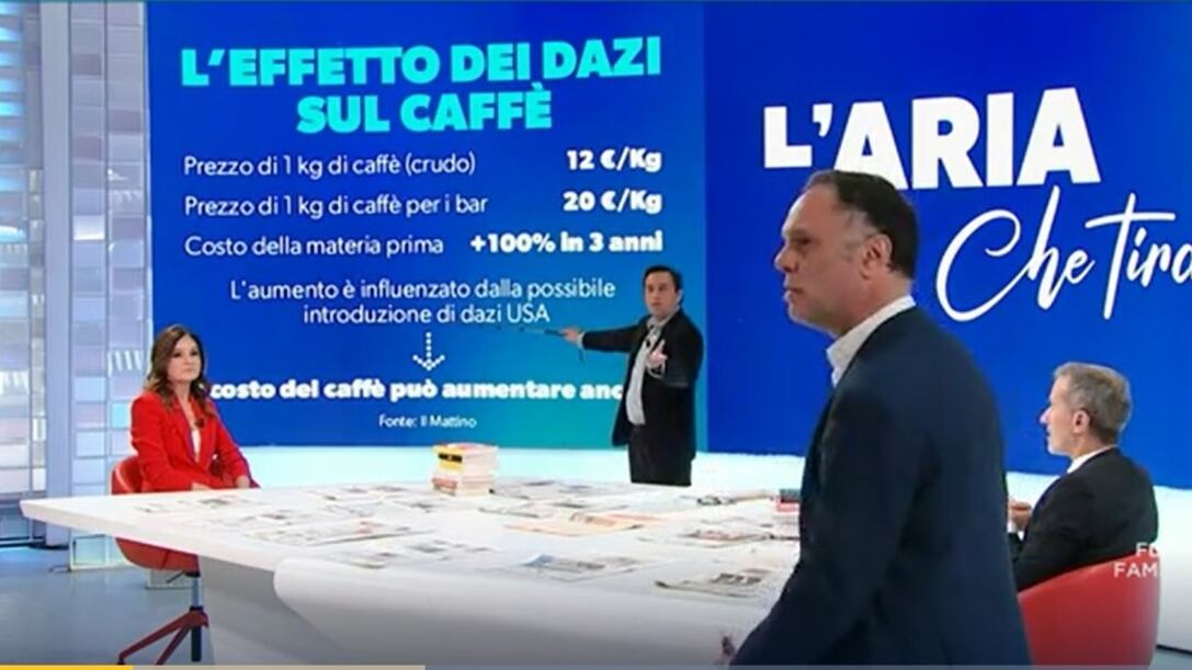 "Ma che succede? È impazzito? Portatelo via!". Cosa è successo a Parenzo durante la diretta