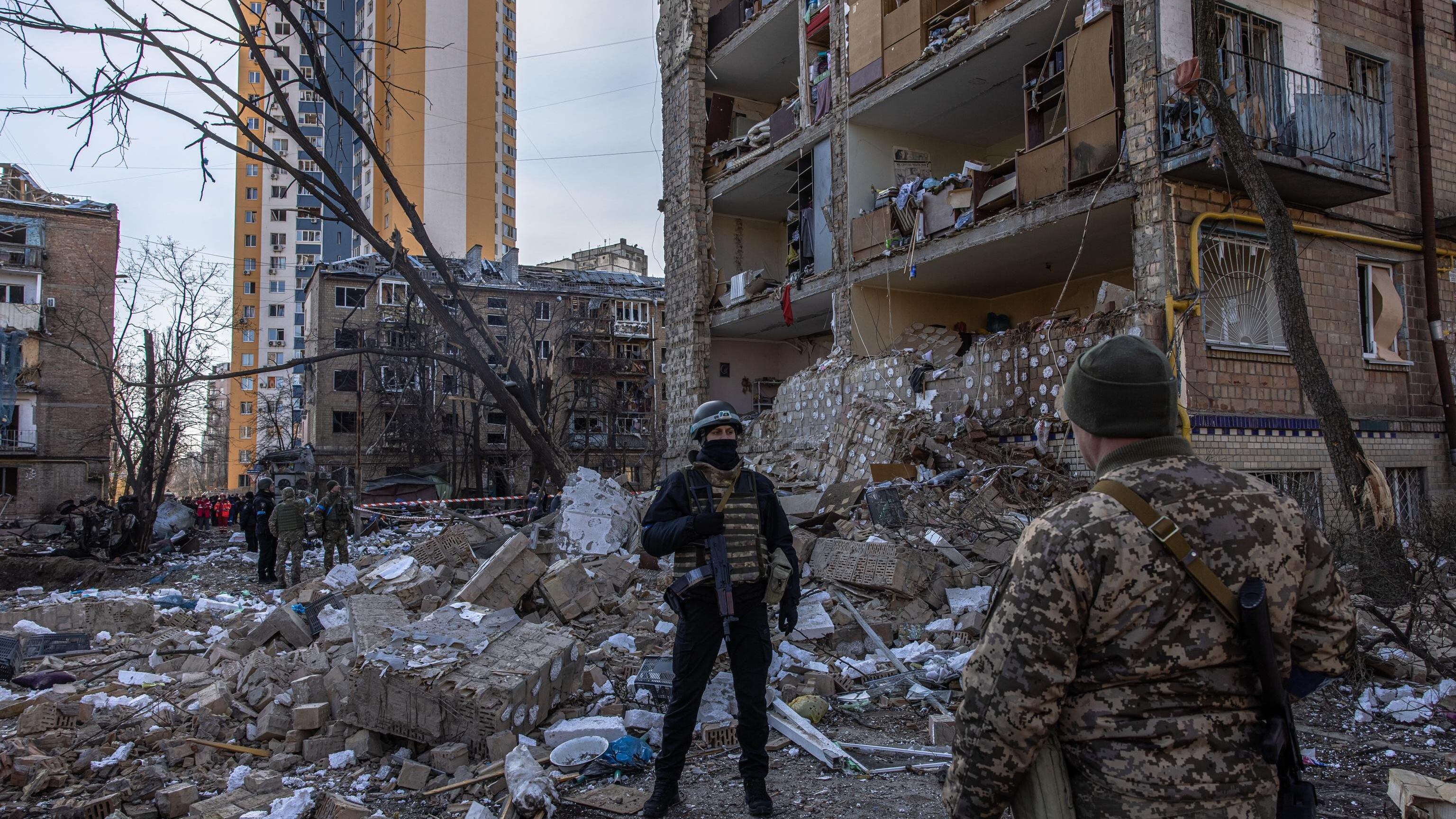 "Arrendetevi". "Resa non è un'opzione": scontro finale per Mariupol