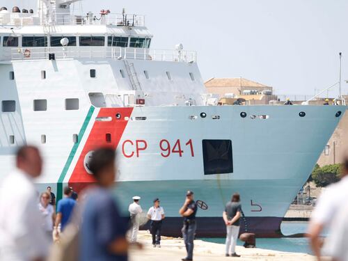 Diciotti, Ue a muso duro: "Le minacce non aiutano"