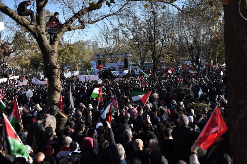 La protesta contro Trump per le strade di Istanbul 10