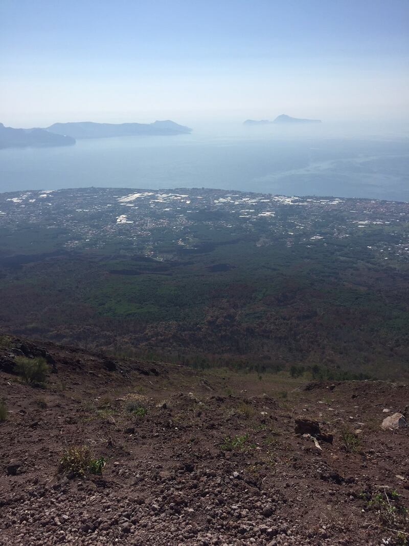 Vivere sulle pendici del Vesuvio tra fatalismo e rischio eruzione 19