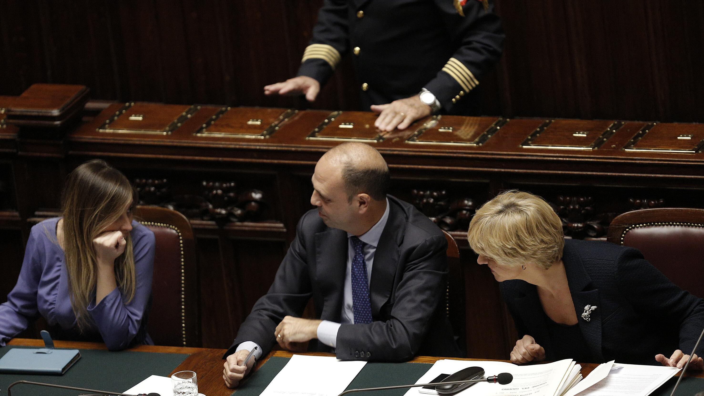 Scontri di Roma, la Camera respinge la mozione di sfiducia ad Alfano