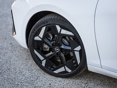 Opel Grandland Gse, guarda le foto 8