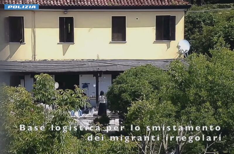 Schiavi cinesi dalla rotta balcanica: arrestati i passeur 12