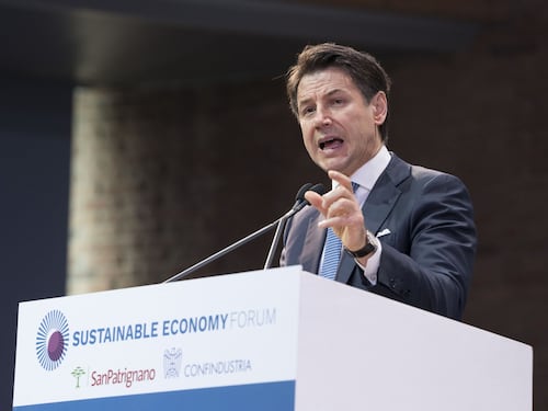 Conte: "La crisi che va avanti in Libia è frutto di influenze esterne"