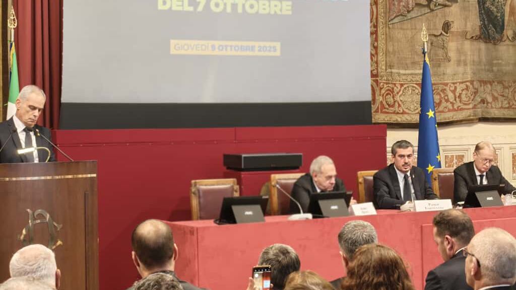 "Oggi giorno storico". Alla Camera si ricorda il 7 ottobre e si "tifa" per la pace
