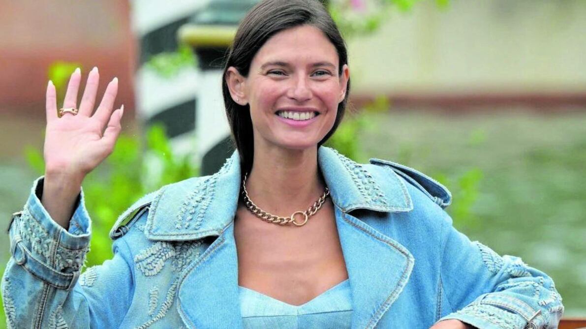 A Sanremo una co-conduzione per tutti. C'è anche Bianca Balti di fianco a Carlo Conti