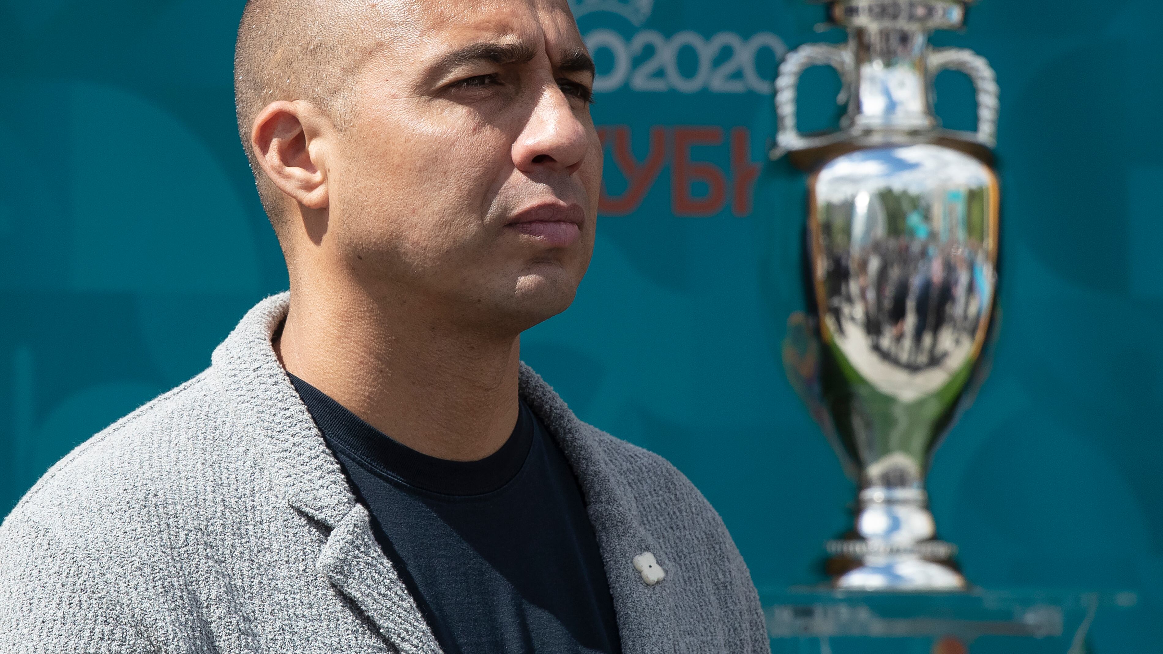"Violenza psicologica e verbale": Trezeguet finisce in tribunale