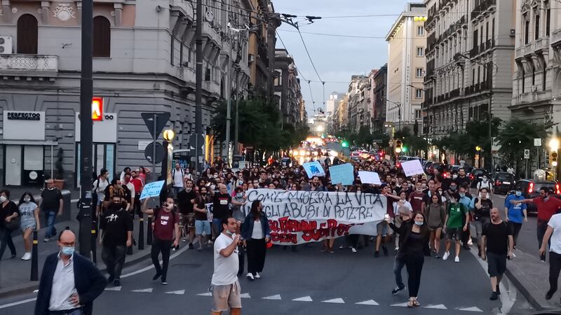 Arrestati tre attivisti, manifestano i centri sociali 3