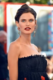 Bianca Balti, bellissima anche con le curve dopo il parto 11