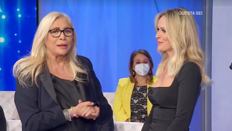 "Devo venire alle due...". Serena Autieri bacchetta la Venier