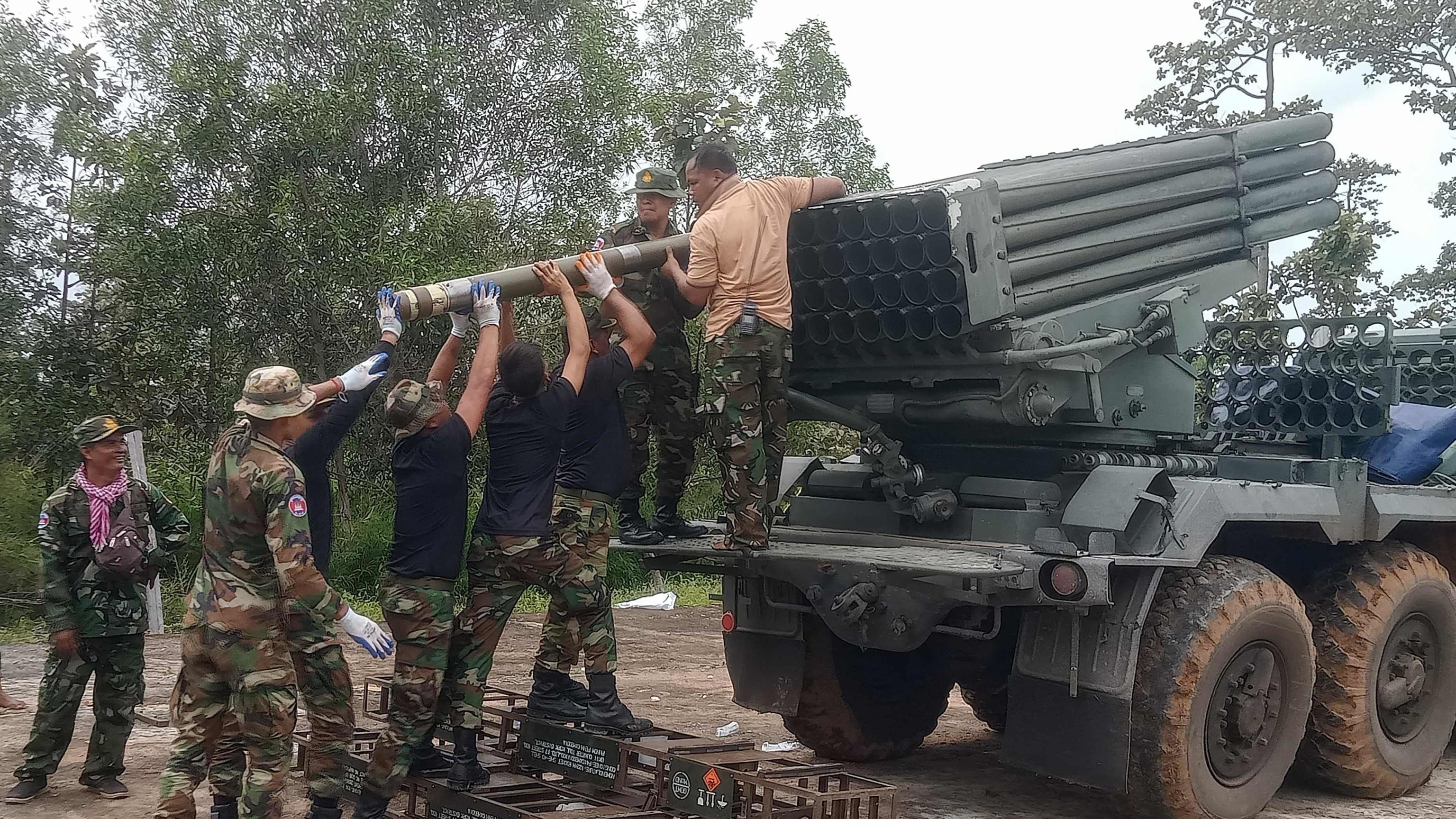 Thailandia, scoppia la guerra dello "zio"