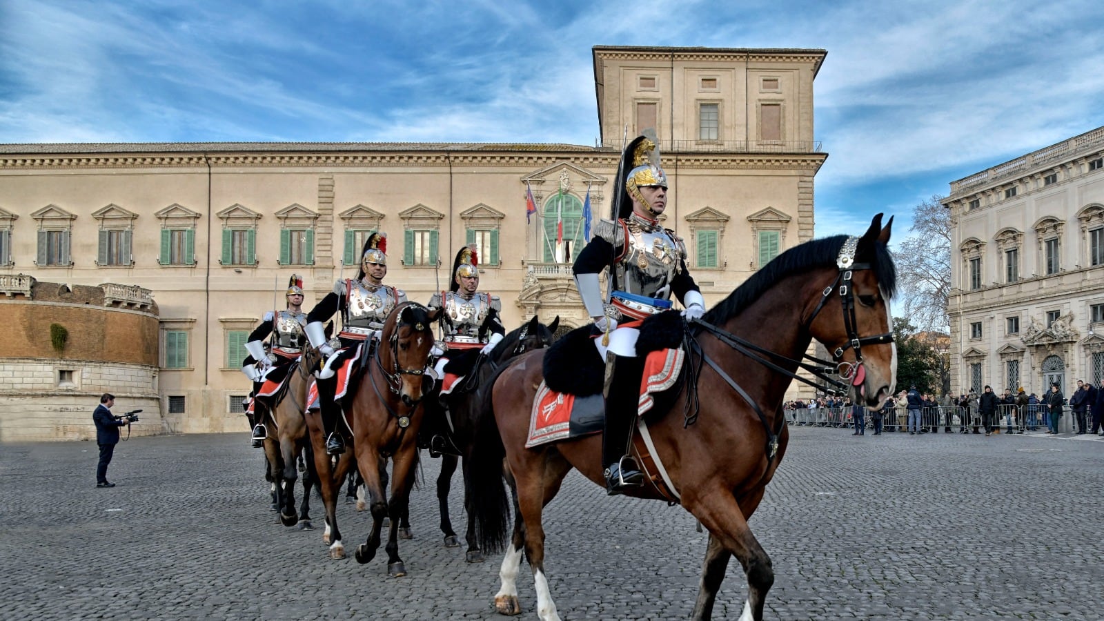 I Corazzieri, "angeli custodi" del Presidente