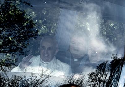 Il Papa rientra dal ritiro di Ariccia 10