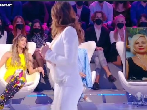 "Ti rode…", "È una pupa…". Volano stracci tra Mila Suarez e Soleil Sorge