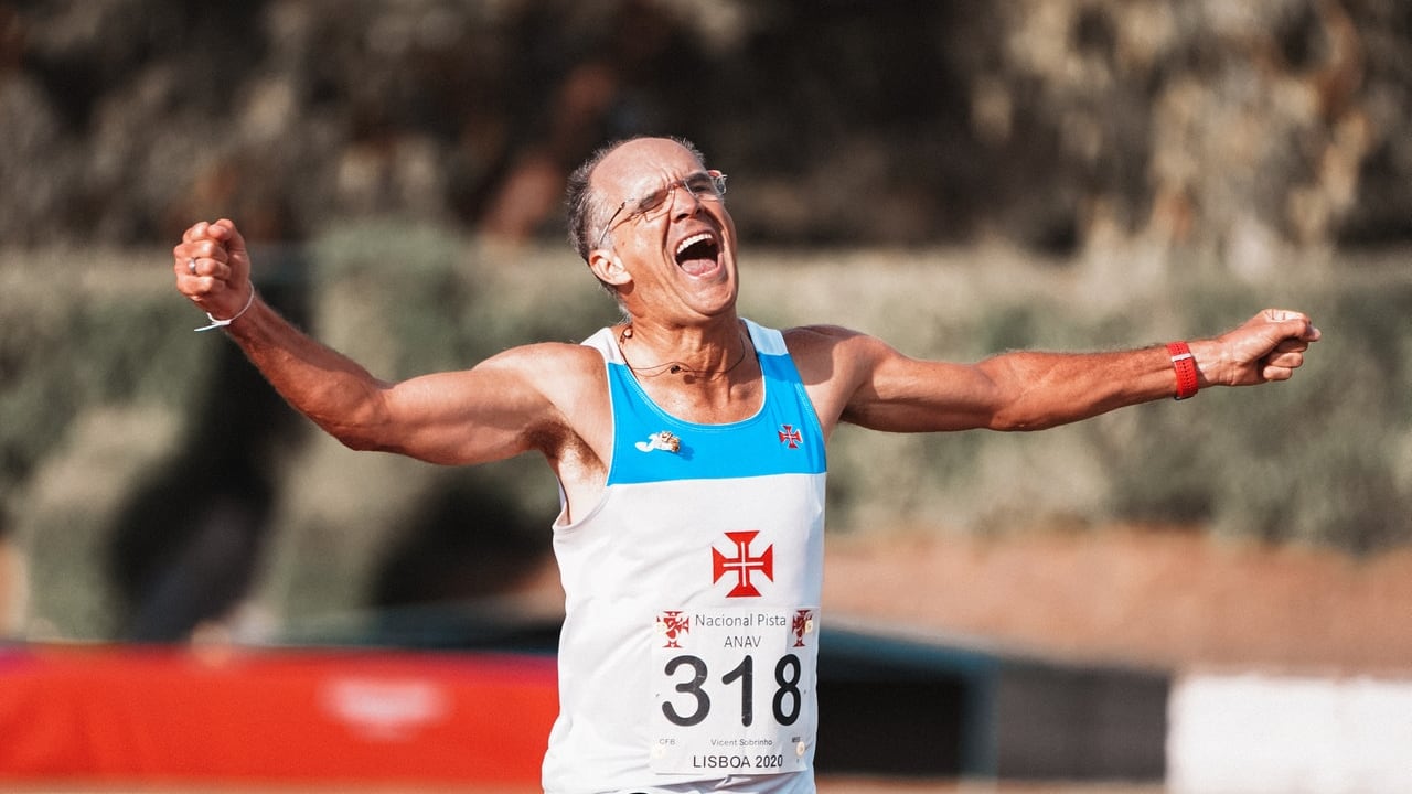 A 60 anni è meglio correre o camminare? Ecco la verità