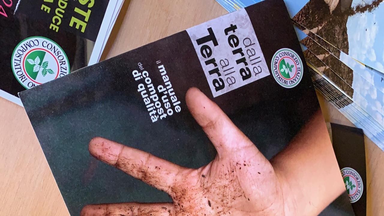Rifiuti, nel 2022 trattati 8,3 mln di tonnellate di organico