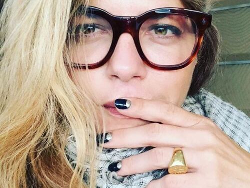Selma Blair nuda dopo la chemioterapia: è polemica