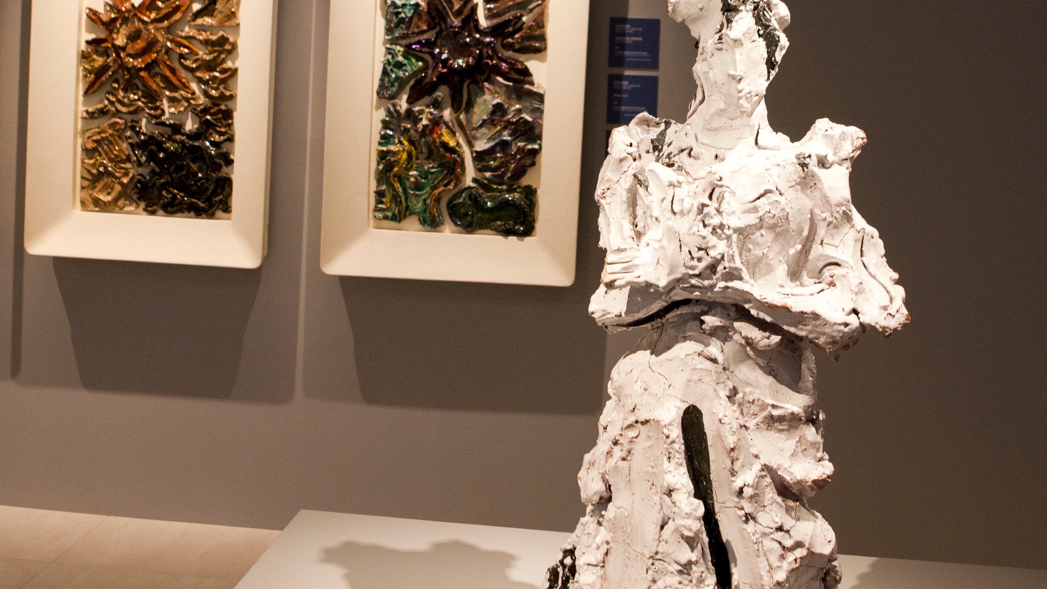 Ceramiche, bronzi e pesce. Ecco l'"altro" Lucio Fontana