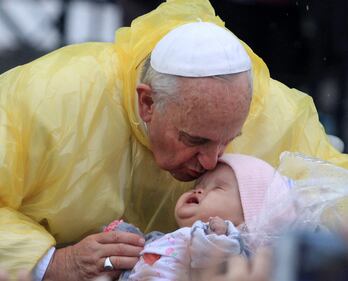 Manila, 7 milioni di fedeli alla Messa del Papa 6