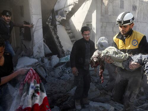 Siria, spari contro gli ispettori dell'Opac: rinviata missione per verificare l'uso di armi chimiche