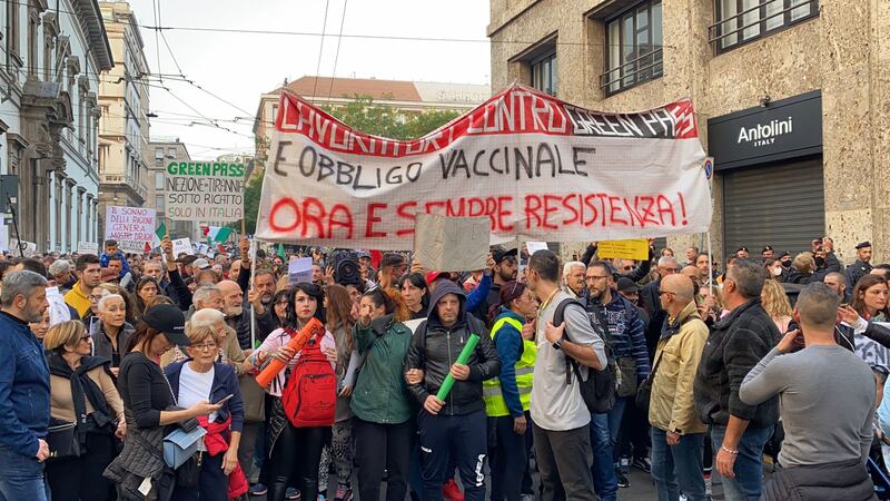 L'ex Br Paolo Maurizio Ferrari alla manifestazione no Green pass