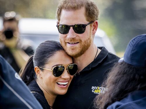 "Non vanno dalla Regina": l'ultimo sgarro di Harry e Meghan