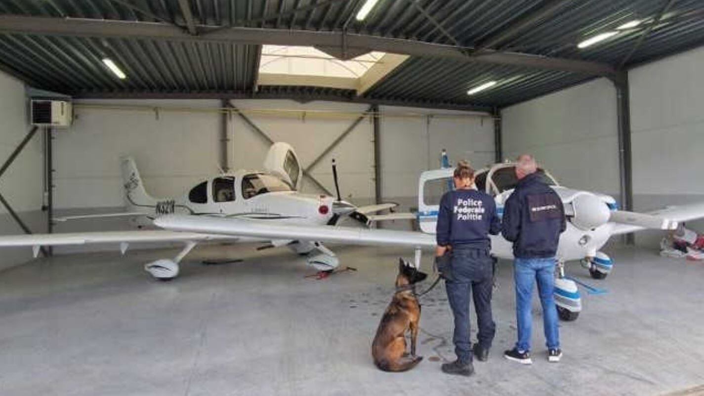 Clandestini in Europa sui jet privati: il business illegale coinvolgeva l'Italia
