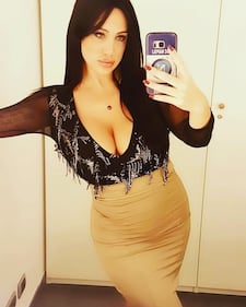 Marika Fruscio, scollatura mozzafiato su Twitter 4
