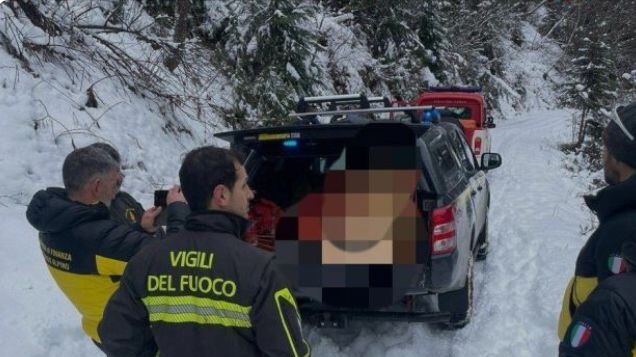 Carro funebre si perde. E la salma non arriva