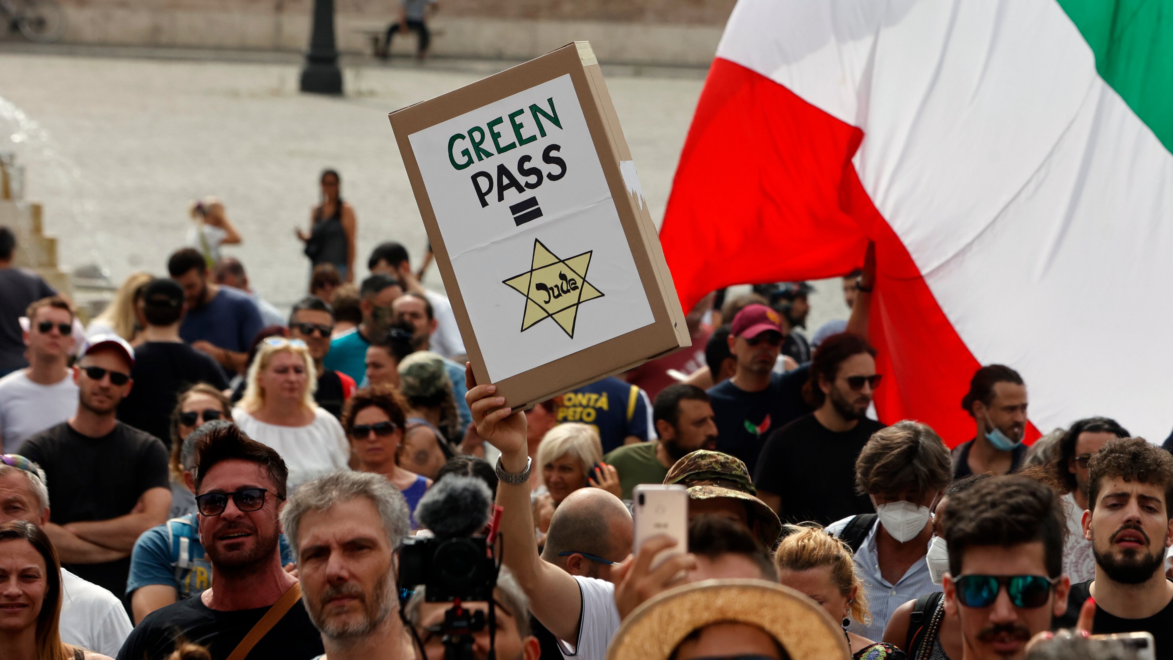 Tribunale, prima sconfitta per i no Green pass: ricorso inammissibile