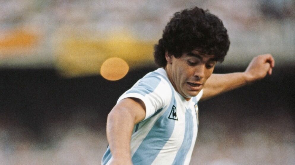 Maradona, 35 anni fa il gol del secolo