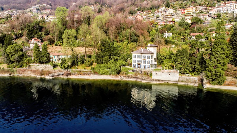 Villa d'Azeglio, venduta la splendida dimora dell'800 4