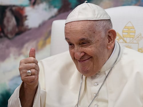 Il Papa ai giovani: "Prendetevi cura del pianeta". E Mattarella firma l'appello sulla crisi climatica