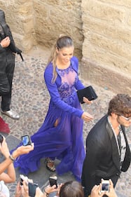 Il nude look di Belen al matrimonio della Canalis 1