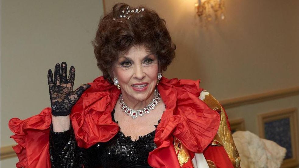 La “sacra rota” annulla il matrimonio della Lollobrigida