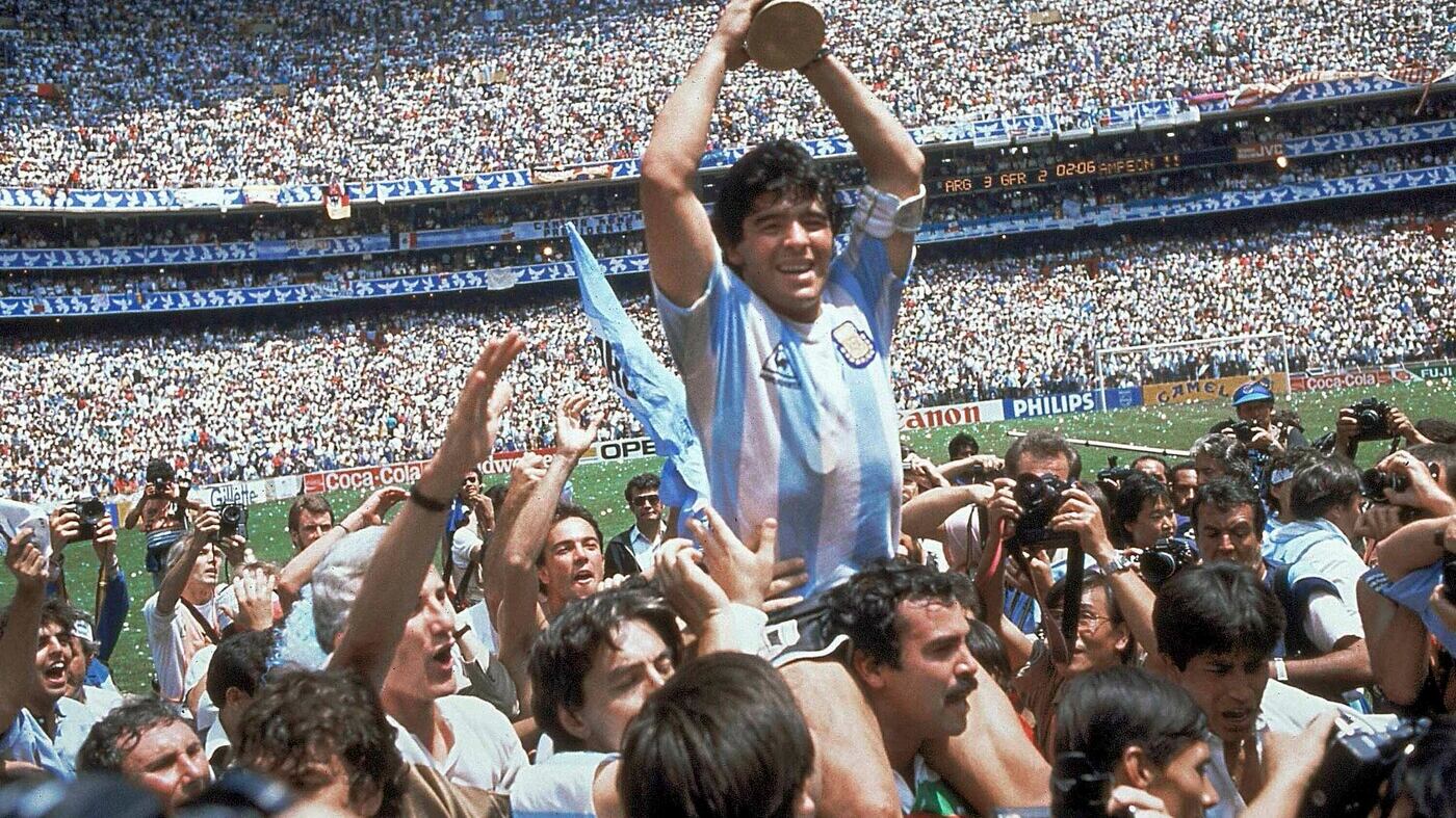 Maradona beffa il destino con la data della morte