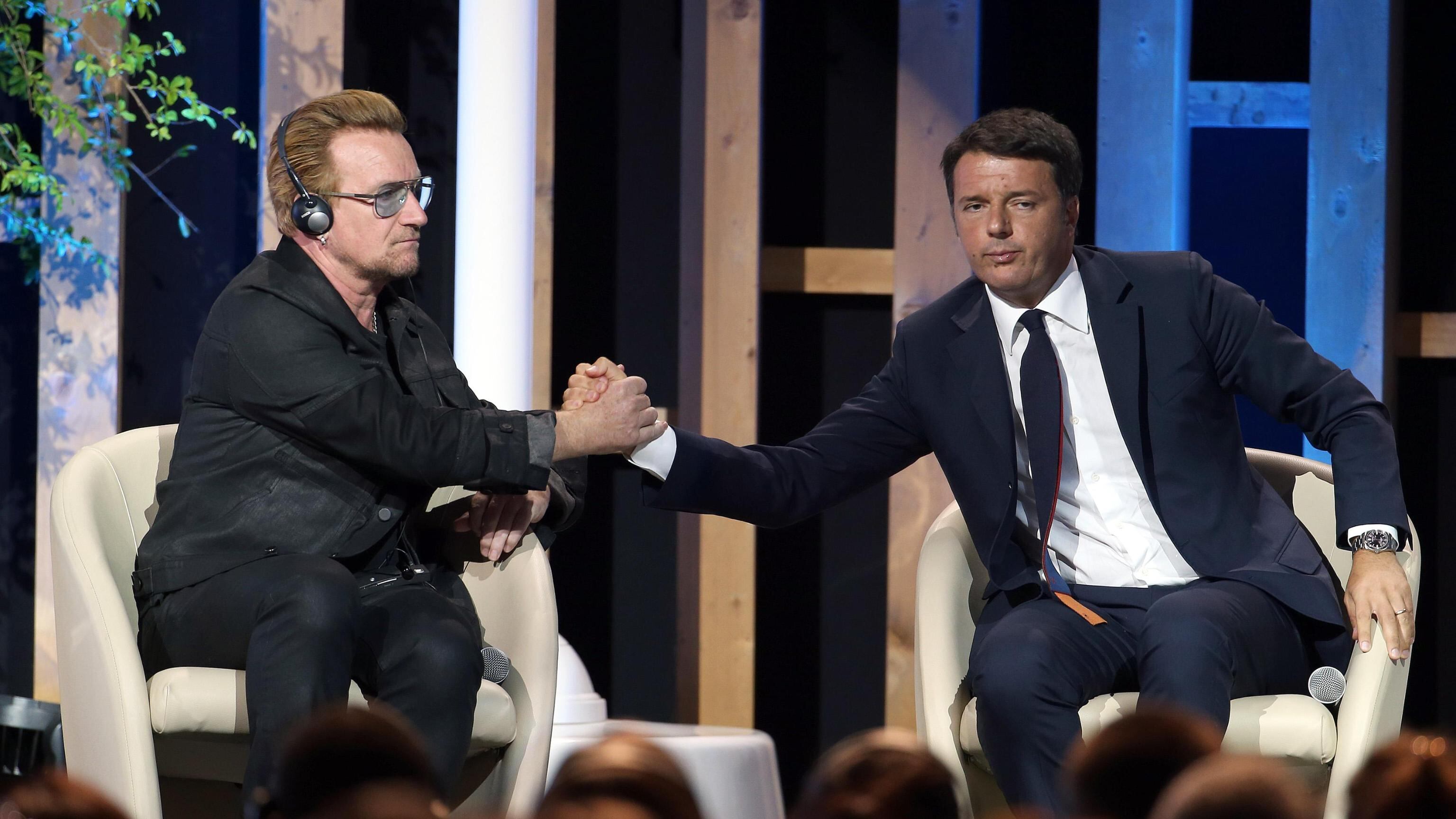 Anche Bono ci fa la predica: "Non chiamateli più migranti"