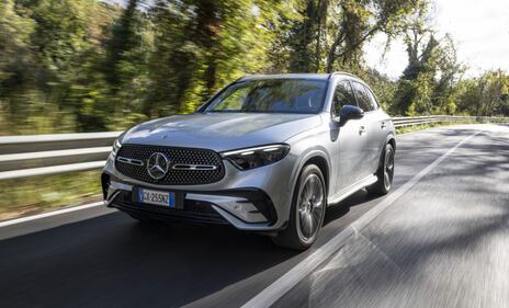  GLC 63 S E Performance Amg, le immagini della prova su strada 4