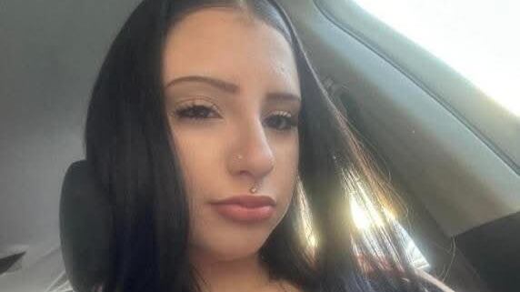 Esce di nascosto, poi lo schianto a 150 all'ora in diretta social. Jennifer Alcani, morta a 13 anni