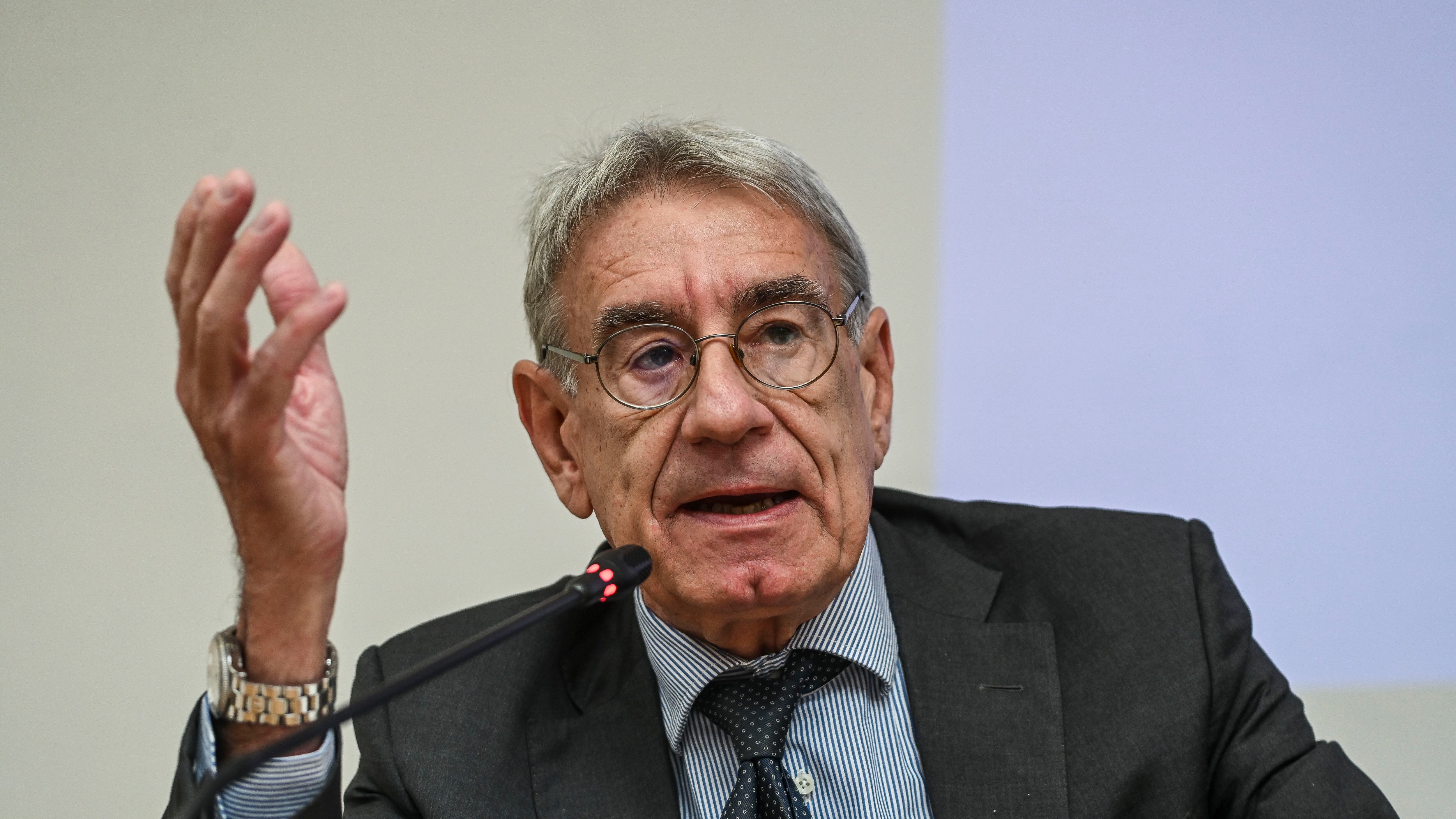 Se la Via della Seta torna nelle facoltà. Il "cinese" Diliberto e la truppa di prof