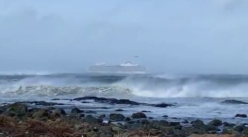 Norvegia, le immagini della "Viking Sky" 1